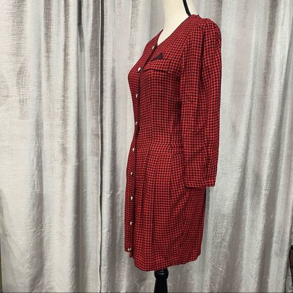 VINTAGE Red Houndstooth Button Down Dress - Picture 9 of 9